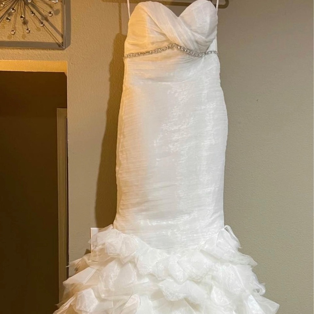 Slightly Used Winnie Couture Wedding Dress For Sale